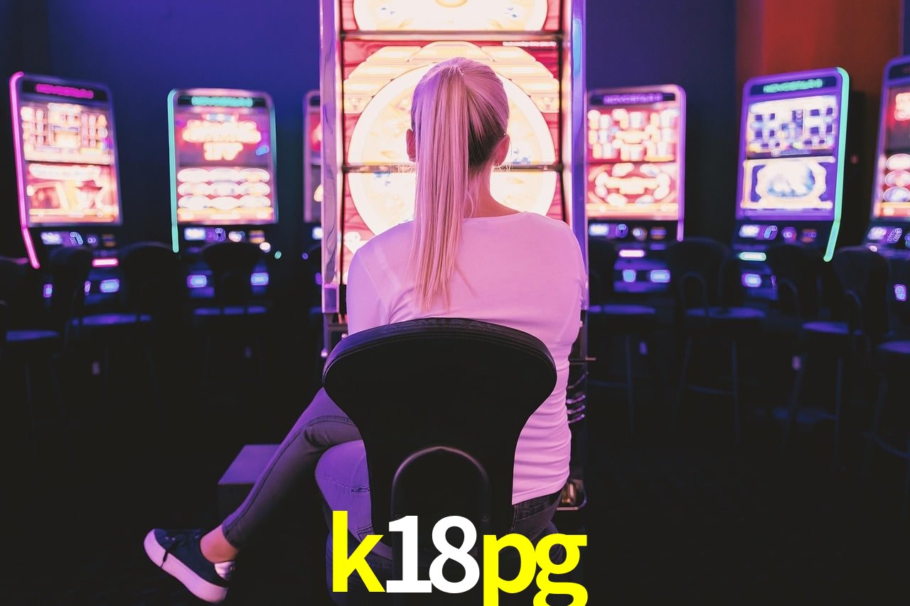 Bonus Features k18pg